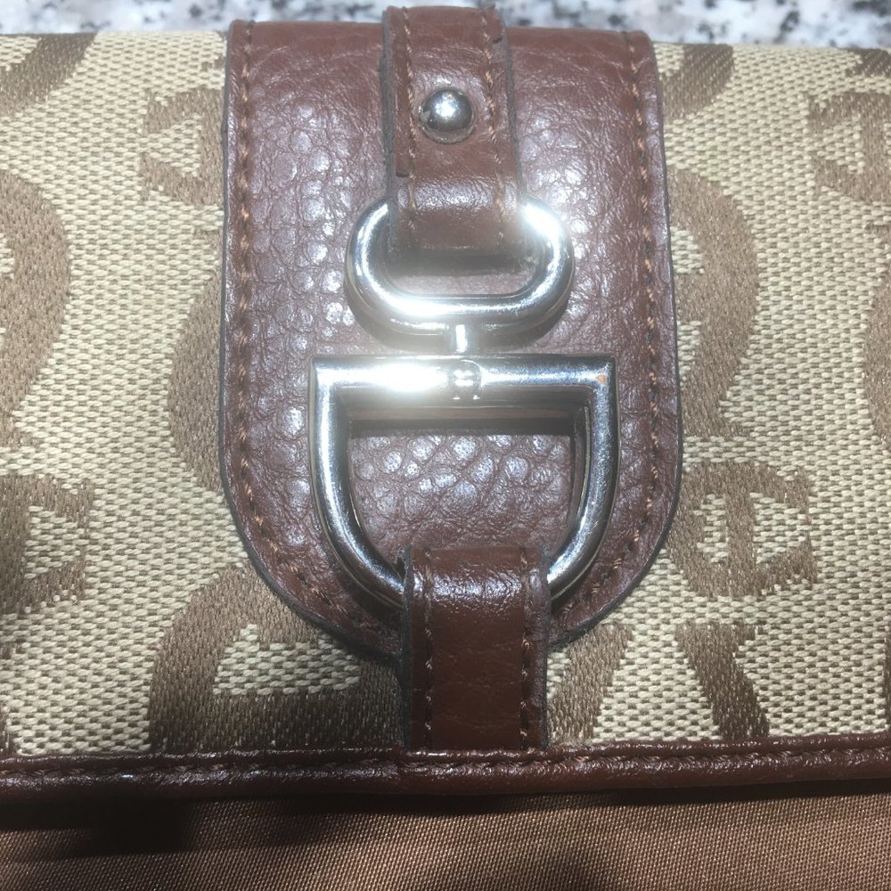 ๐ Etienne Aigner Signature Wallet ๐ - Picture 9 of 14